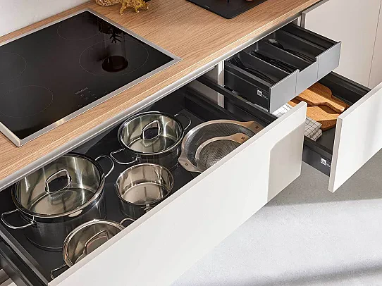 Interliving Küche Serie 3092 mit SIEMENS Einbaugeräten 