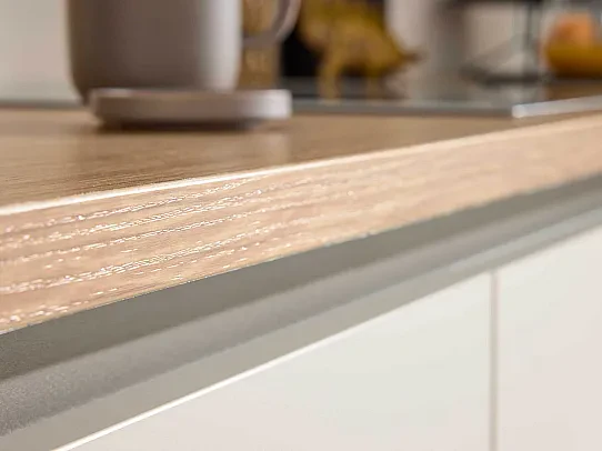 Interliving Küche Serie 3092 mit SIEMENS Einbaugeräten 